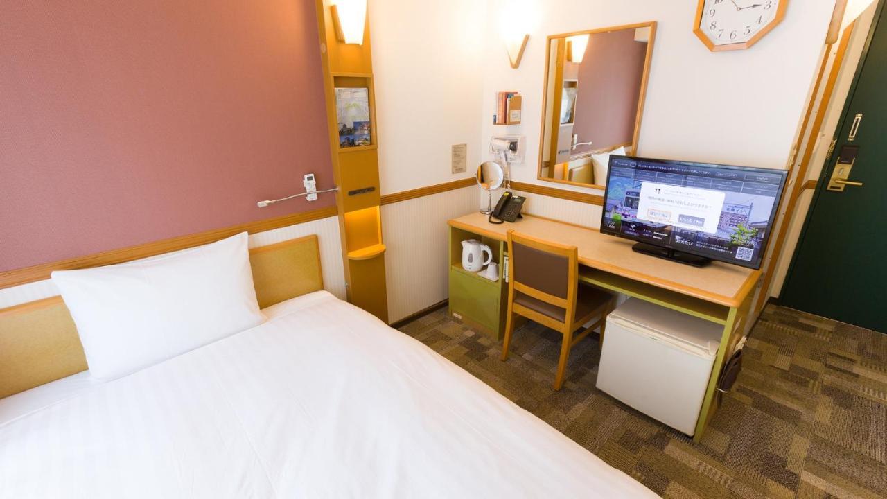 Toyoko Inn Hakata-Eki Bus Terminal Mae Fukuoka  Extérieur photo